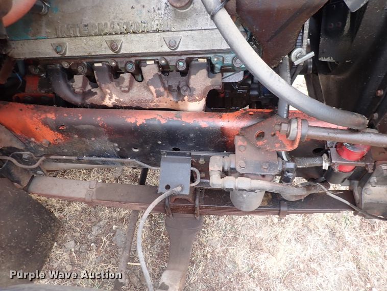 image for item DN2478 1981 International 1754  water truck