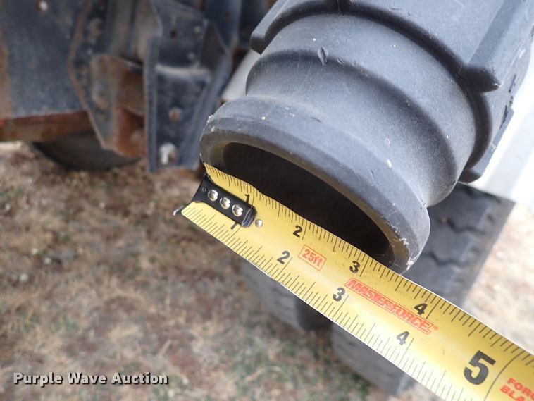 image for item DN2478 1981 International 1754  water truck