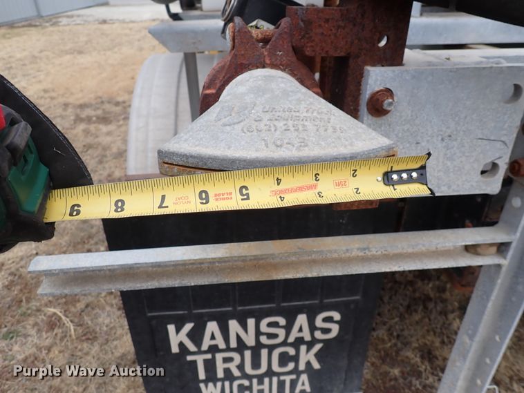 image for item DN2478 1981 International 1754  water truck