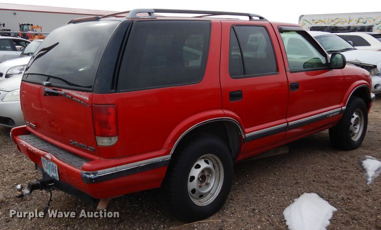 image for item DR1084 1996 Chevrolet Blazer  SUV