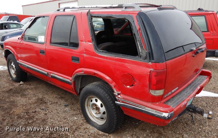 image for item DR1084 1996 Chevrolet Blazer  SUV