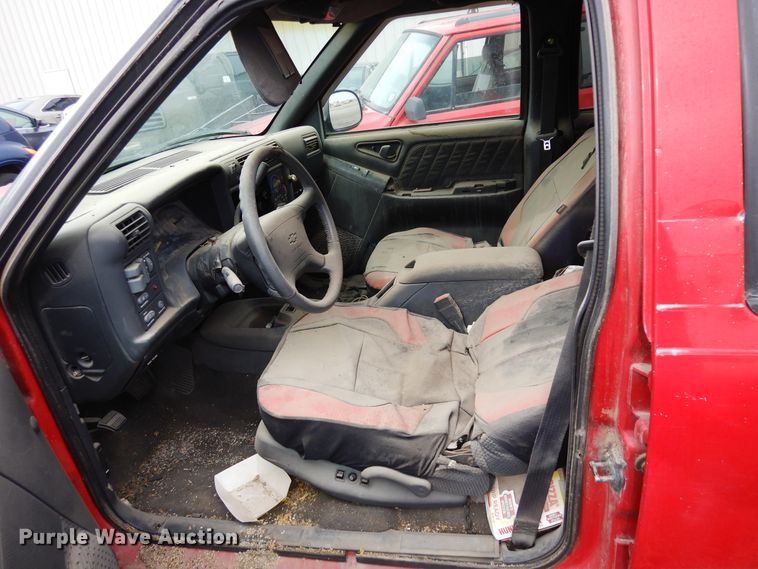 image for item DR1084 1996 Chevrolet Blazer  SUV