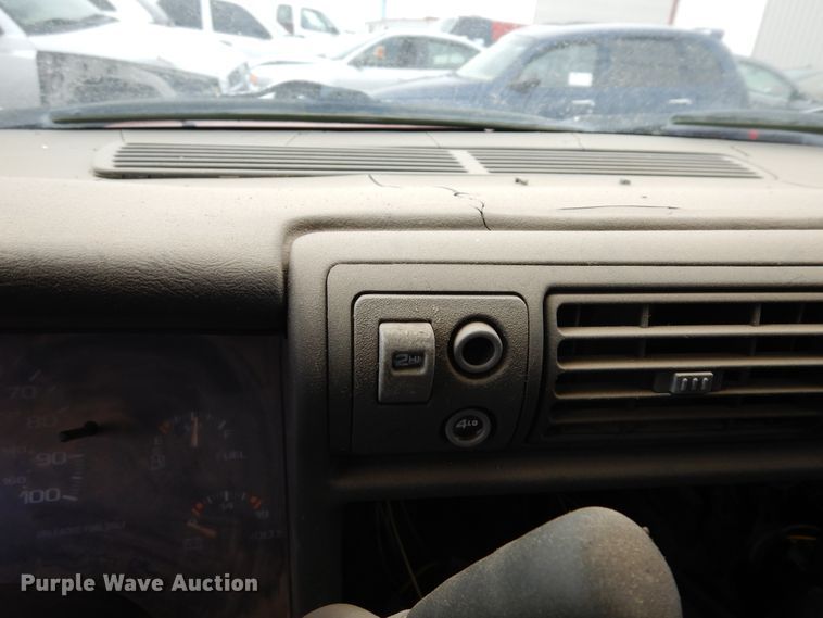 image for item DR1084 1996 Chevrolet Blazer  SUV