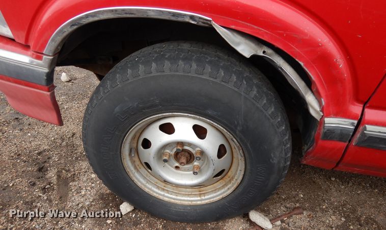 image for item DR1084 1996 Chevrolet Blazer  SUV