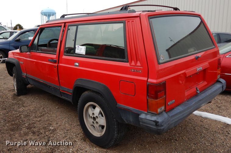 image for item DR1085 1996 Jeep Cherokee  SUV