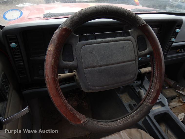 image for item DR1085 1996 Jeep Cherokee  SUV