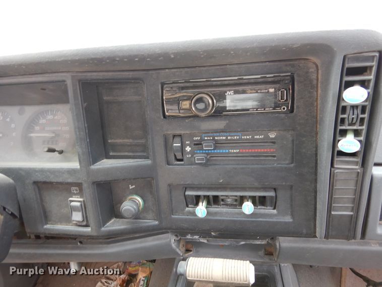 image for item DR1085 1996 Jeep Cherokee  SUV