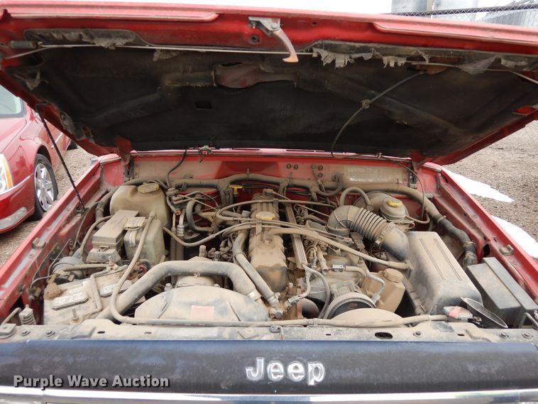 image for item DR1085 1996 Jeep Cherokee  SUV