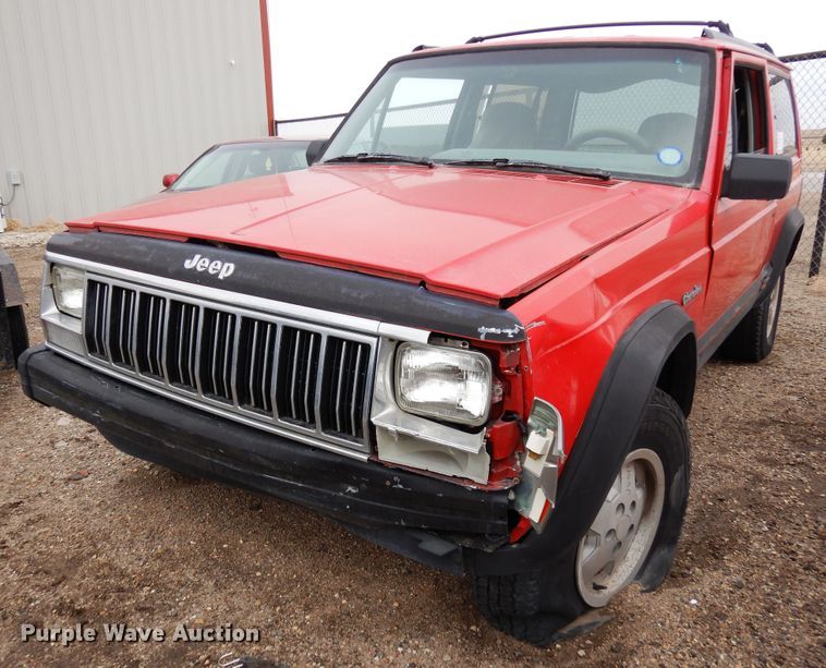 image for item DR1085 1996 Jeep Cherokee  SUV