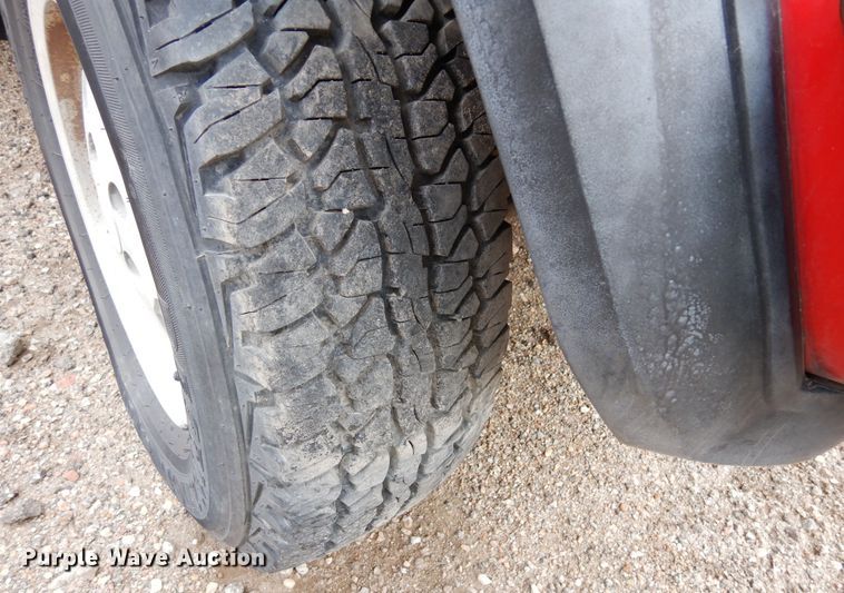 image for item DR1085 1996 Jeep Cherokee  SUV