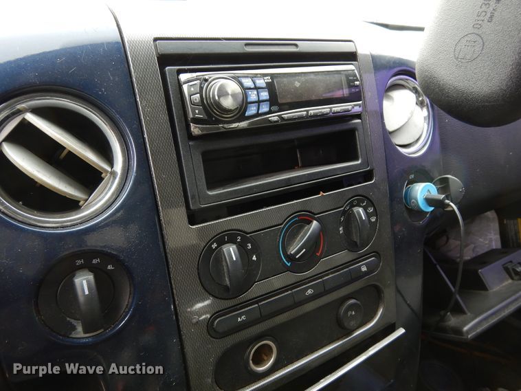 image for item DR1087 2004 Ford F150  SuperCrew pickup truck