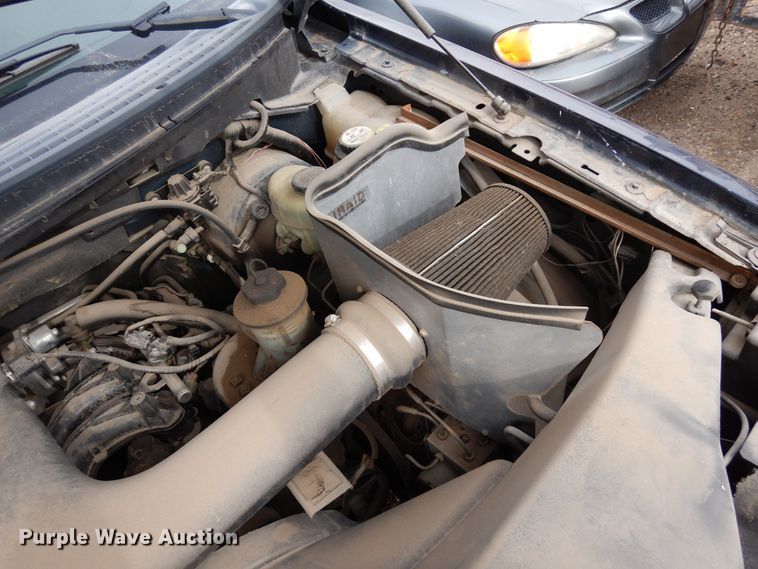 image for item DR1087 2004 Ford F150  SuperCrew pickup truck