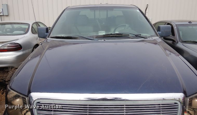 image for item DR1087 2004 Ford F150  SuperCrew pickup truck