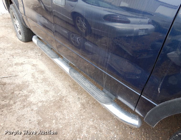 image for item DR1087 2004 Ford F150  SuperCrew pickup truck