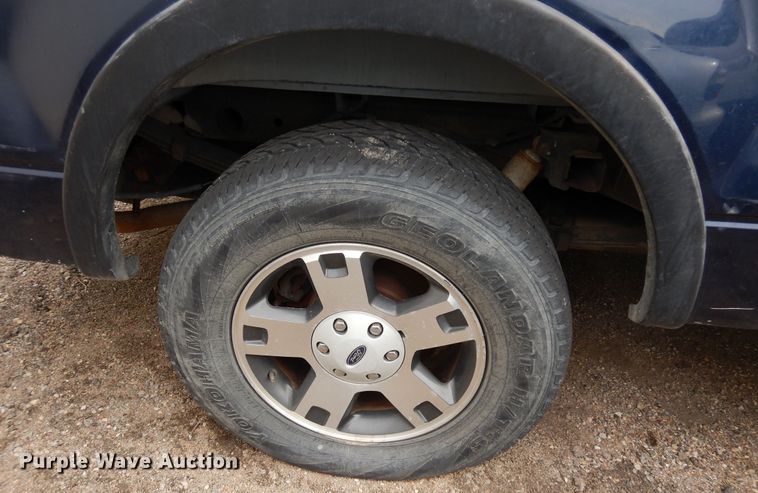 image for item DR1087 2004 Ford F150  SuperCrew pickup truck