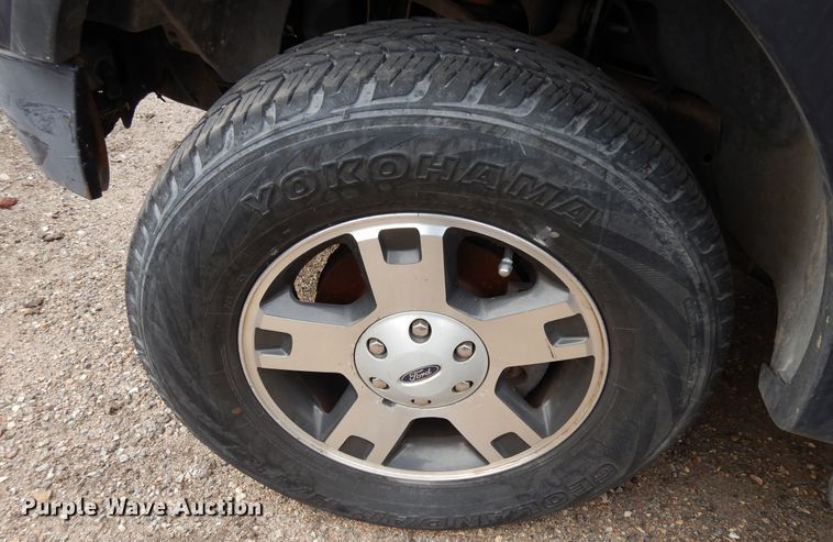 image for item DR1087 2004 Ford F150  SuperCrew pickup truck