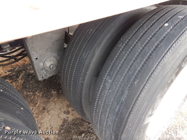 image for item DR1092 2016 Hyundai Translead  dry van trailer