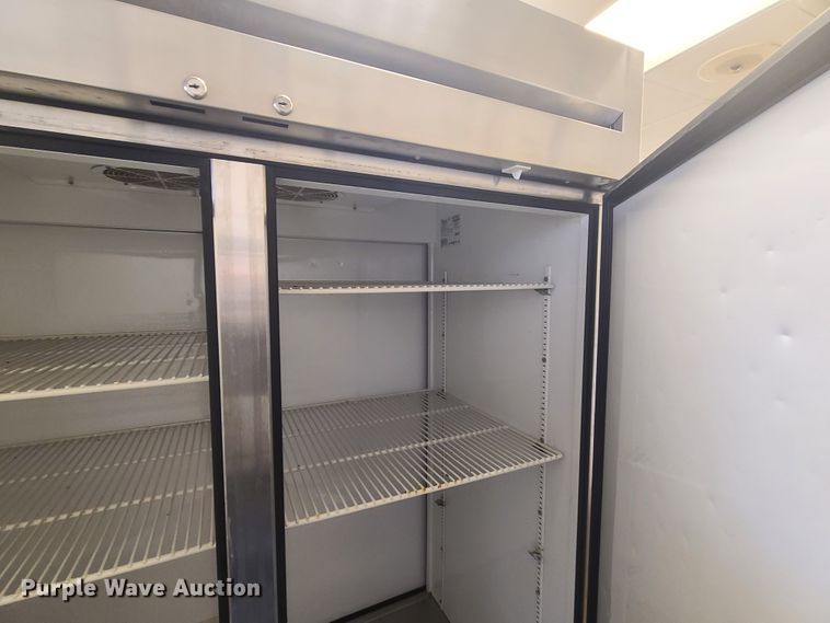 image for item GB9202 True  refrigerator