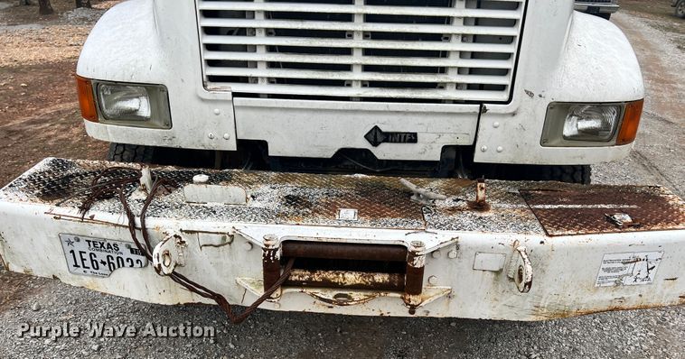 image for item ID9645 2002 International 4800  digger derrick truck