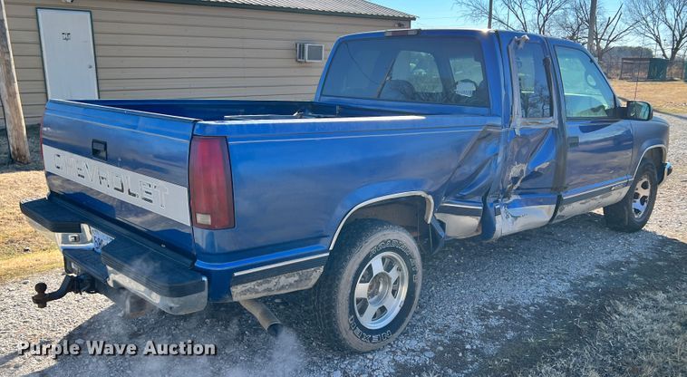image for item ID9652 1997 Chevrolet C1500  Ext. Cab pickup truck