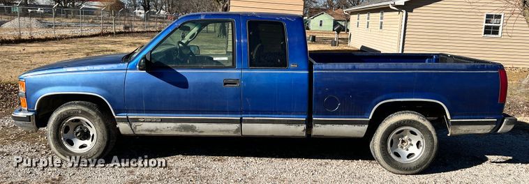 image for item ID9652 1997 Chevrolet C1500  Ext. Cab pickup truck