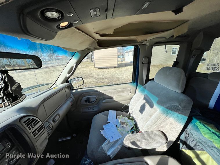 image for item ID9652 1997 Chevrolet C1500  Ext. Cab pickup truck