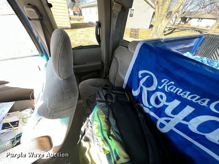 image for item ID9652 1997 Chevrolet C1500  Ext. Cab pickup truck