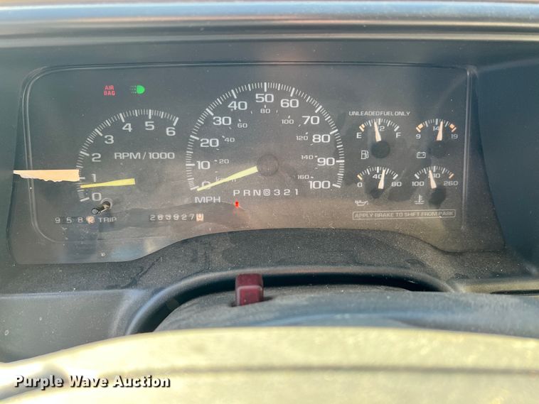 image for item ID9652 1997 Chevrolet C1500  Ext. Cab pickup truck