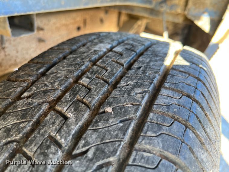 image for item ID9652 1997 Chevrolet C1500  Ext. Cab pickup truck