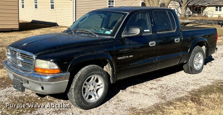 image for item ID9653 2002 Dodge Dakota  Quad Cab pickup truck