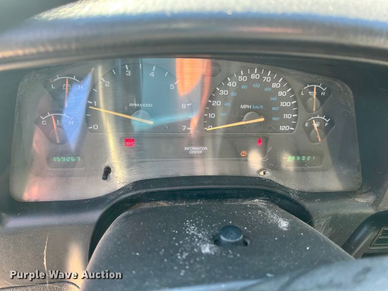 image for item ID9653 2002 Dodge Dakota  Quad Cab pickup truck