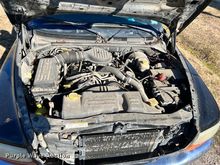 image for item ID9653 2002 Dodge Dakota  Quad Cab pickup truck