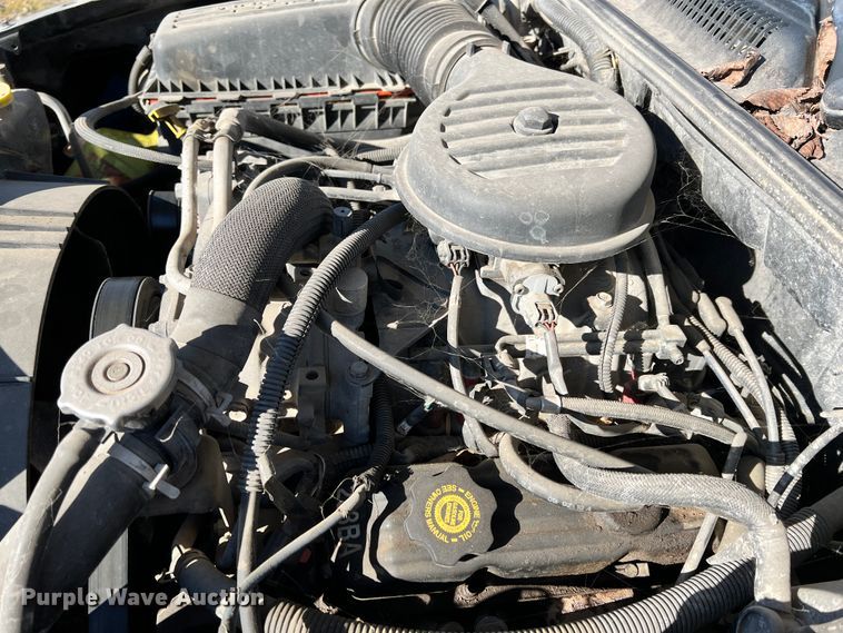 image for item ID9653 2002 Dodge Dakota  Quad Cab pickup truck