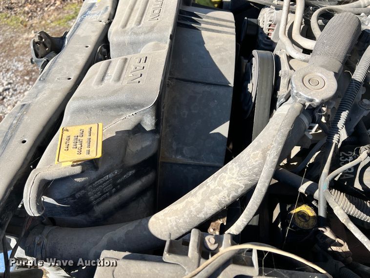 image for item ID9653 2002 Dodge Dakota  Quad Cab pickup truck