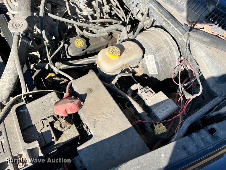 image for item ID9653 2002 Dodge Dakota  Quad Cab pickup truck