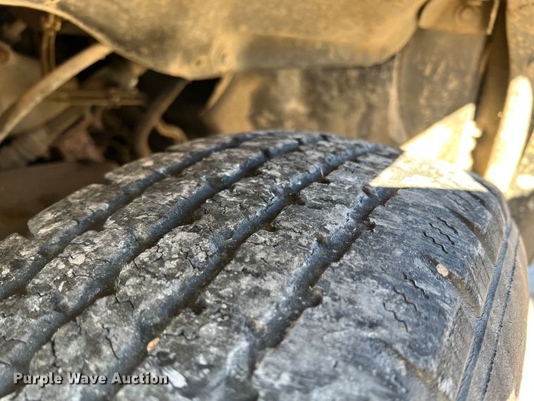 image for item ID9653 2002 Dodge Dakota  Quad Cab pickup truck