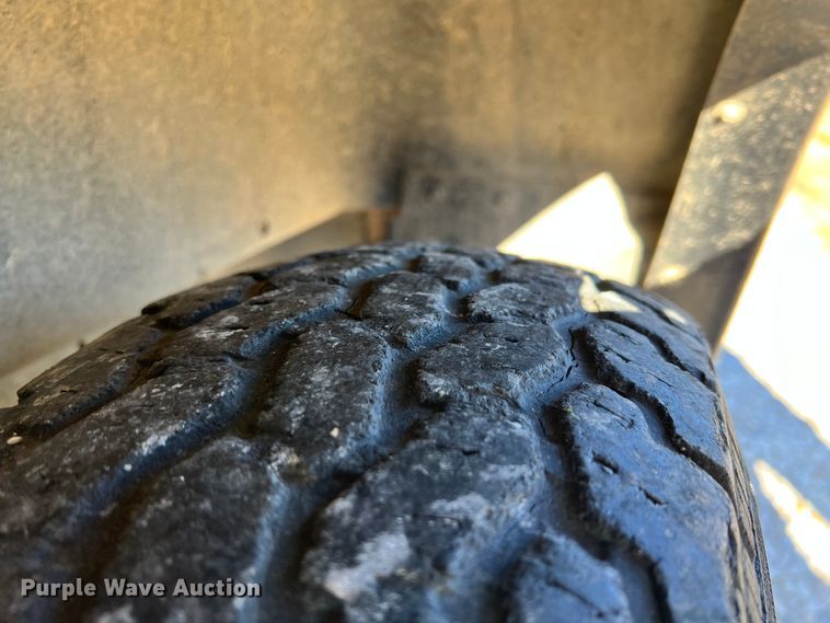 image for item ID9653 2002 Dodge Dakota  Quad Cab pickup truck