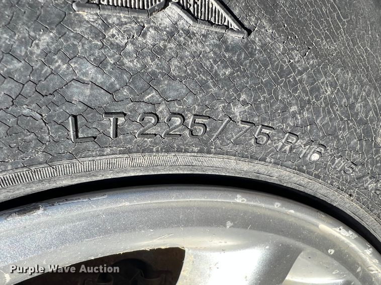 image for item ID9653 2002 Dodge Dakota  Quad Cab pickup truck