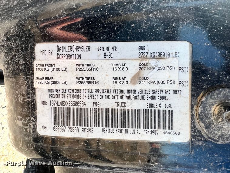 image for item ID9653 2002 Dodge Dakota  Quad Cab pickup truck