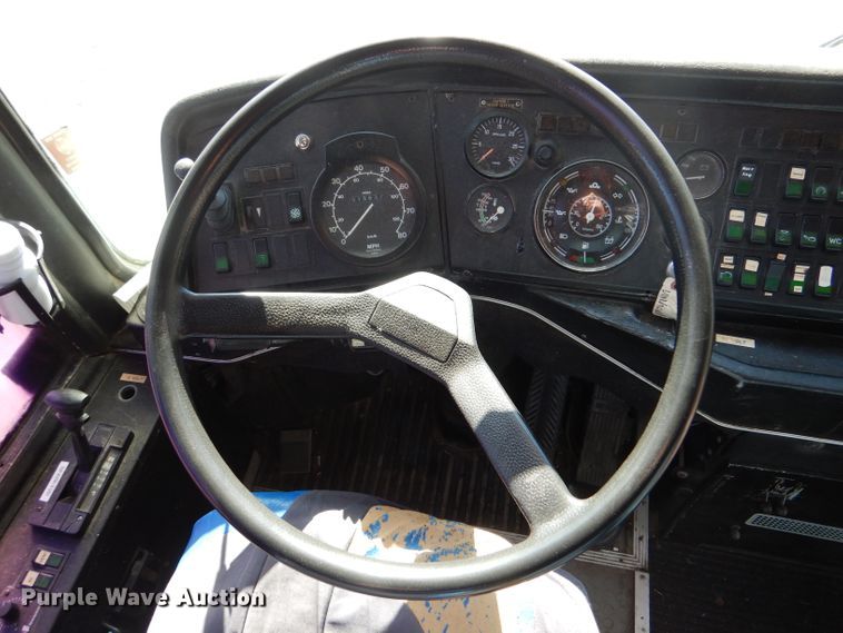 image for item IE9554 1993 Van Hool T840  coach bus