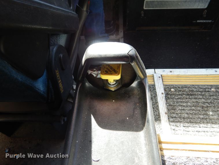 image for item IE9554 1993 Van Hool T840  coach bus