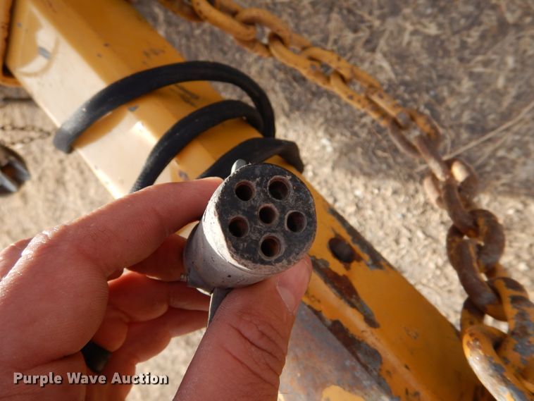 image for item IE9572 1996 Vermeer BC935  wood chipper