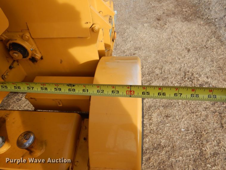 image for item IE9572 1996 Vermeer BC935  wood chipper
