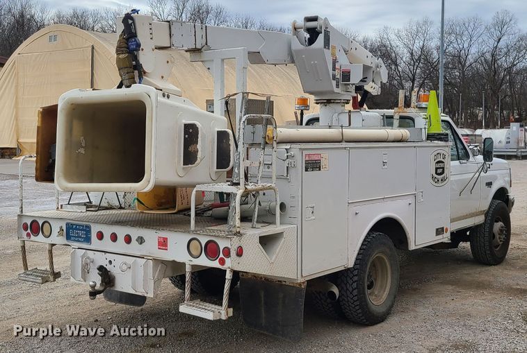 image for item IF9285 1997 Ford F450 Super Duty  bucket truck