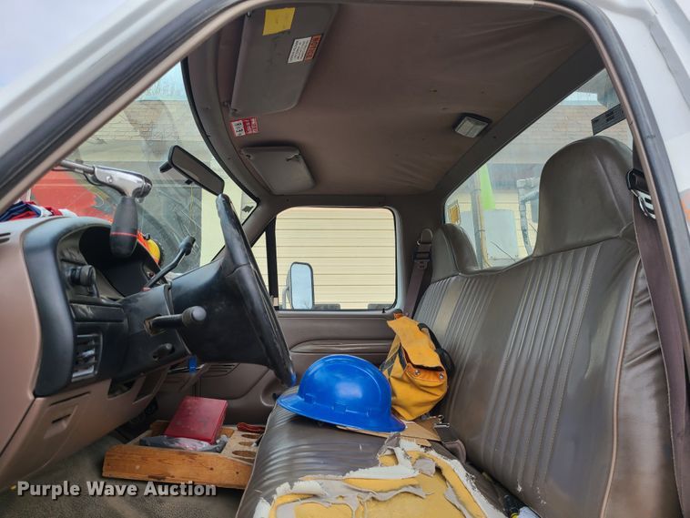 image for item IF9285 1997 Ford F450 Super Duty  bucket truck