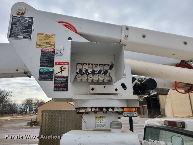 image for item IF9285 1997 Ford F450 Super Duty  bucket truck