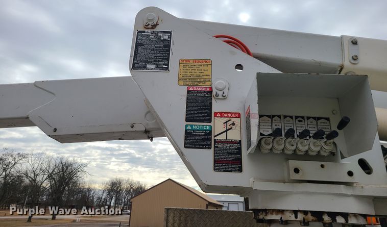 image for item IF9285 1997 Ford F450 Super Duty  bucket truck