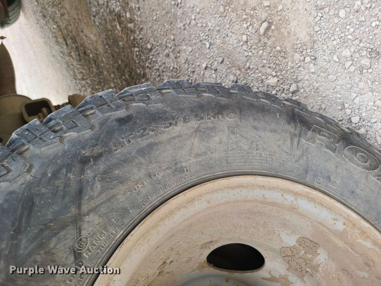 image for item IF9285 1997 Ford F450 Super Duty  bucket truck