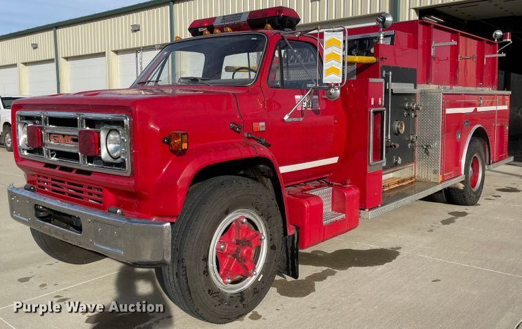 image for item IJ9508 1989 GMC C7000  pumper fire truck