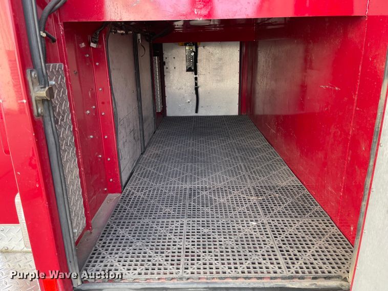 image for item IJ9508 1989 GMC C7000  pumper fire truck